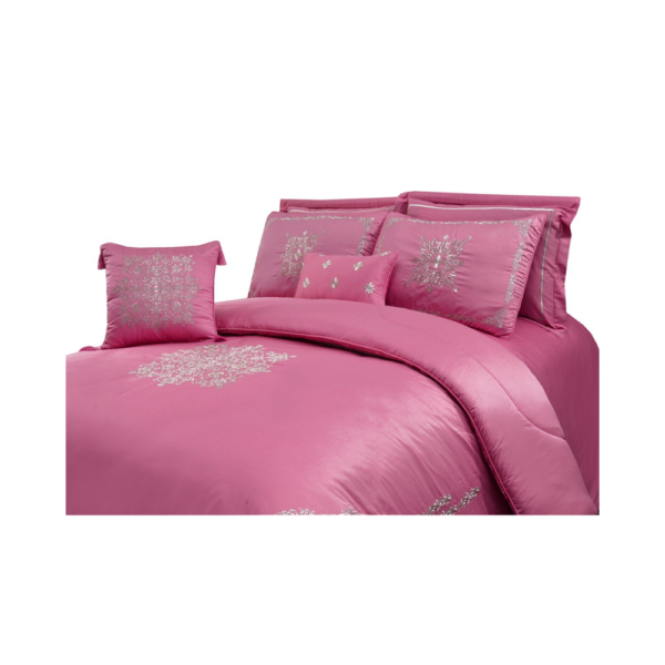 Pink bedsheet with pellows