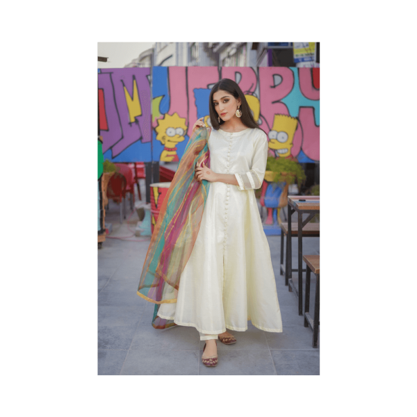 Raaspret – Pret Wear – Ready to Wear Off White Peshwas Gown | Mayaar