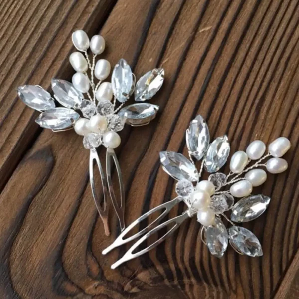 Glam Accessories – Pearls Bridal Hair Pin Embellishment