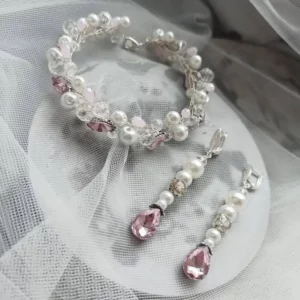 Glam Accessories | Crystals Embellished Bracelet & Earring Set | Mayaar